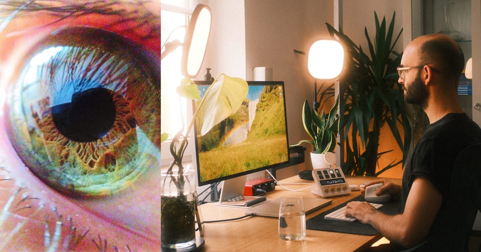 Christos Stavrou arbeitet an seinem Design-Setup - vom UX-Berater zum wenighair-Gründer und KI-Experten